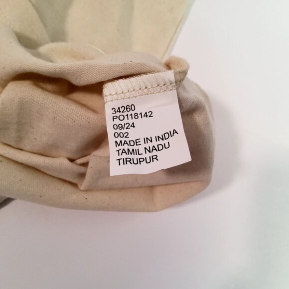 Hello Kitty By Sanrio Womens 2XL T-Shirt Pink Heart Design Beige Crew neck desig - Picture 8 of 8